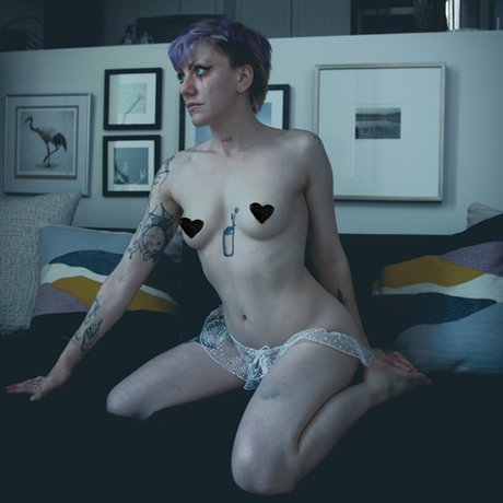 _anah rain_ beautiful model img