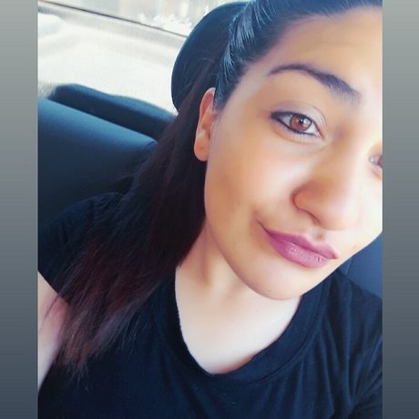 Agus s2 hot actress photo