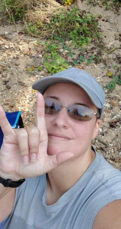 CheekyBrat1337 star nude picture