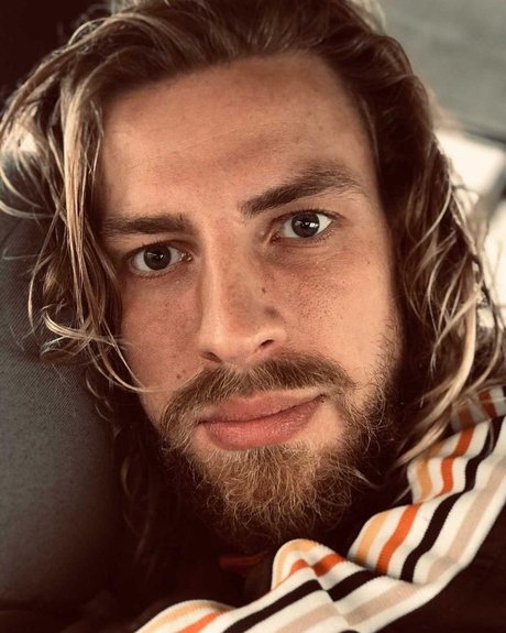 Olmo Da Silva xxx model galleries