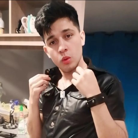 Pablet Casta eda model sexy pics