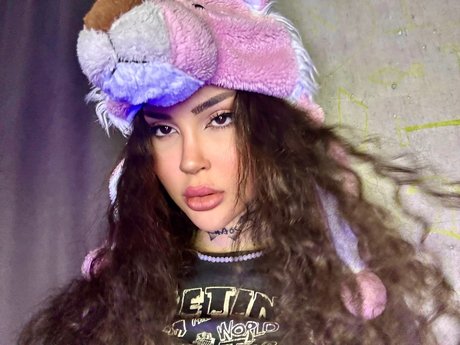 Damla zden pornographic model pic