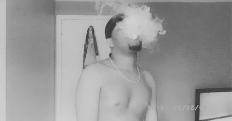 ThatsOSOICONIC exclusive star photos