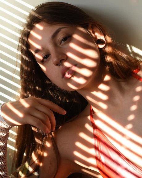 _Alba_ star sexy img