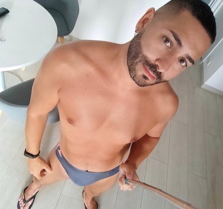 Saurux star high quality img