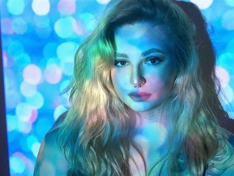 OpalQueen art actress img