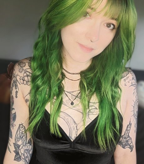 Pale Gardenia model best archive