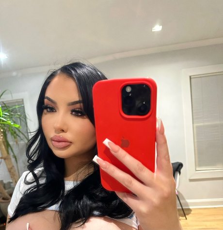 DREAMPAIGE VIP PAGE_ naked model image