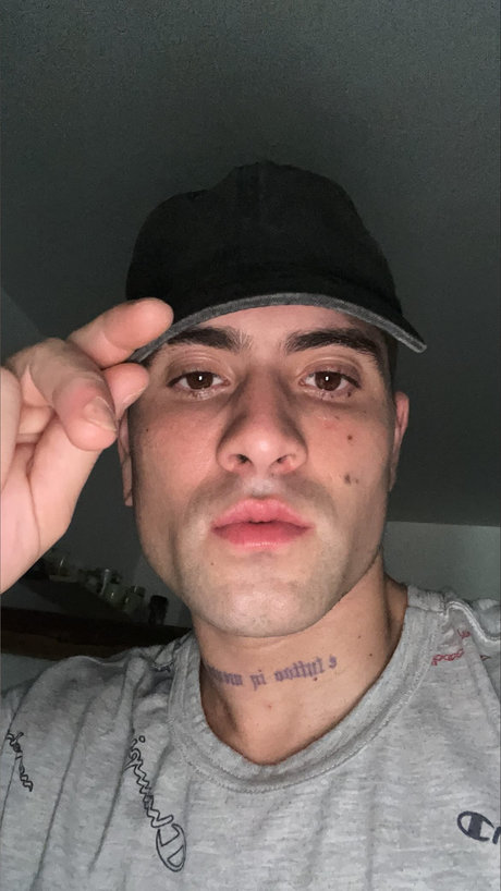 Alan Nahuel_ xxx model pic