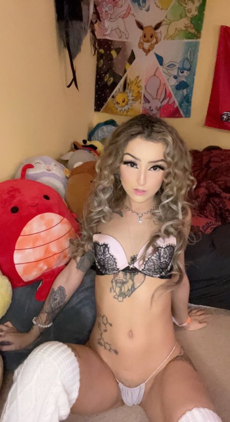 Persy Uchiha pretty pornstar picture