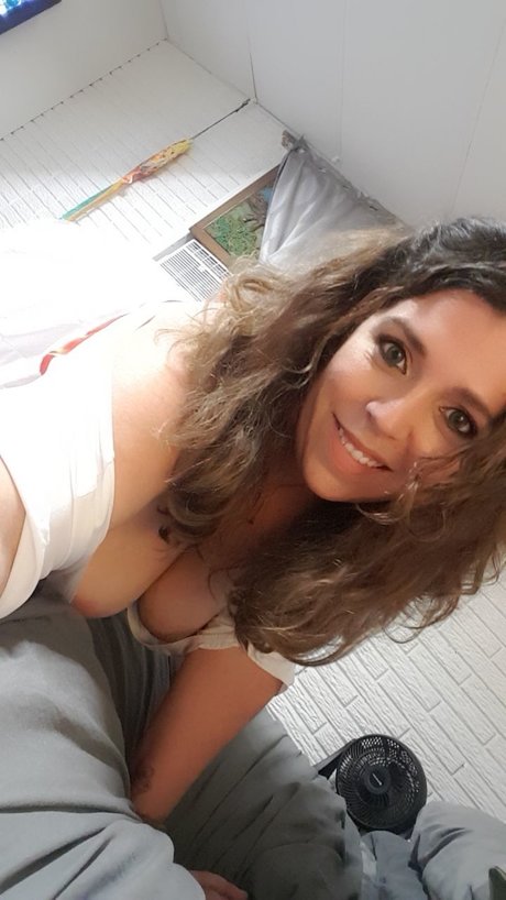 lesbian milf onlyfans free sex picture