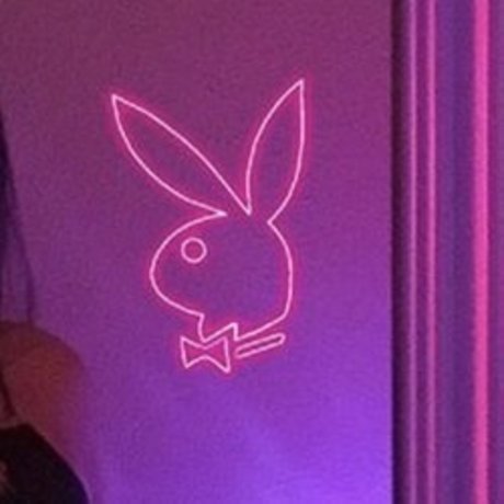 P L A Y B O Y_ pretty star pic