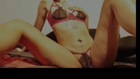 P I X I E_ free pornstar img