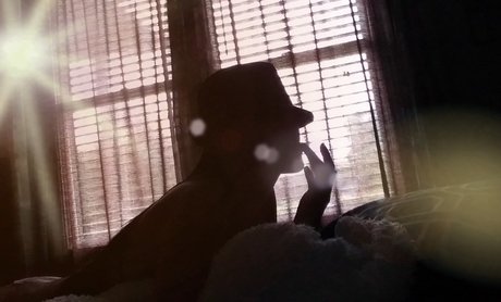 Chloe Morningstarr star top images