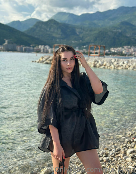 mia vixen sexy actress pic