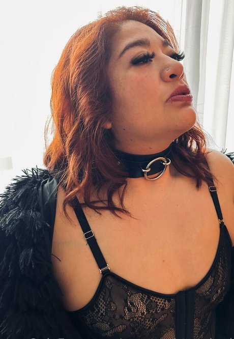 mynaughtyyukari sexy star photo