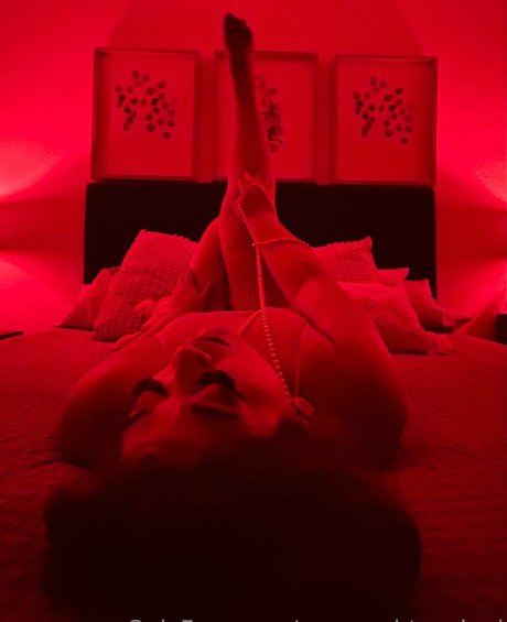 mynaughtyyukari pornstar sexy photo