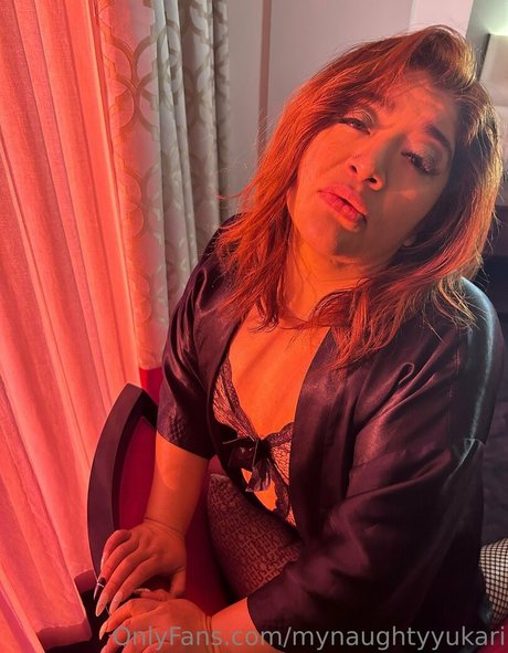 mynaughtyyukari sexy model pics