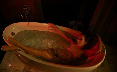 sinnsagefree model sexy galleries