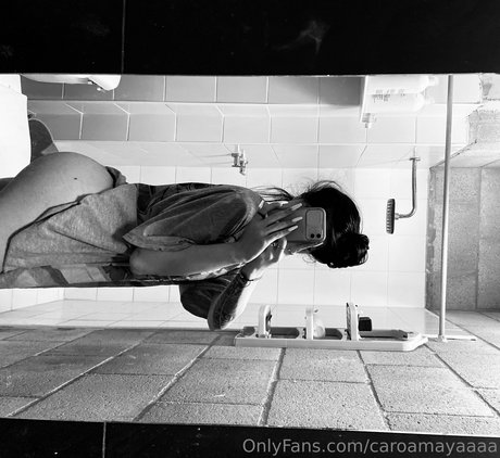 caroamayaaaa adult model pictures