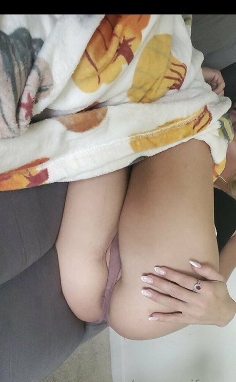 fitness model onlyfans erotic photo