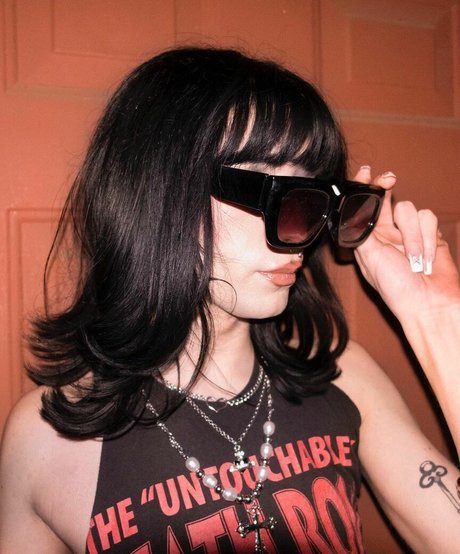 busty teen onlyfans free porn image