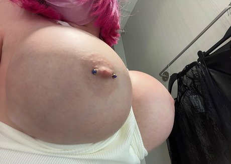 leoniagold pornstar nude pictures