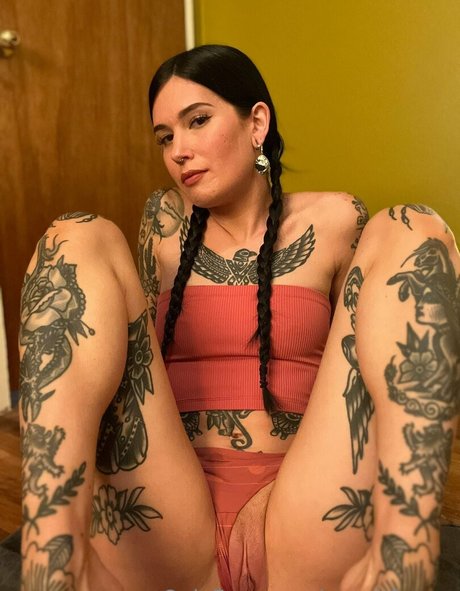 pierced onlyfans nude photo