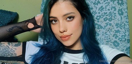 vicposting free model image