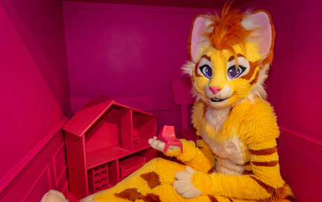 thatyellowkitty model hd pictures