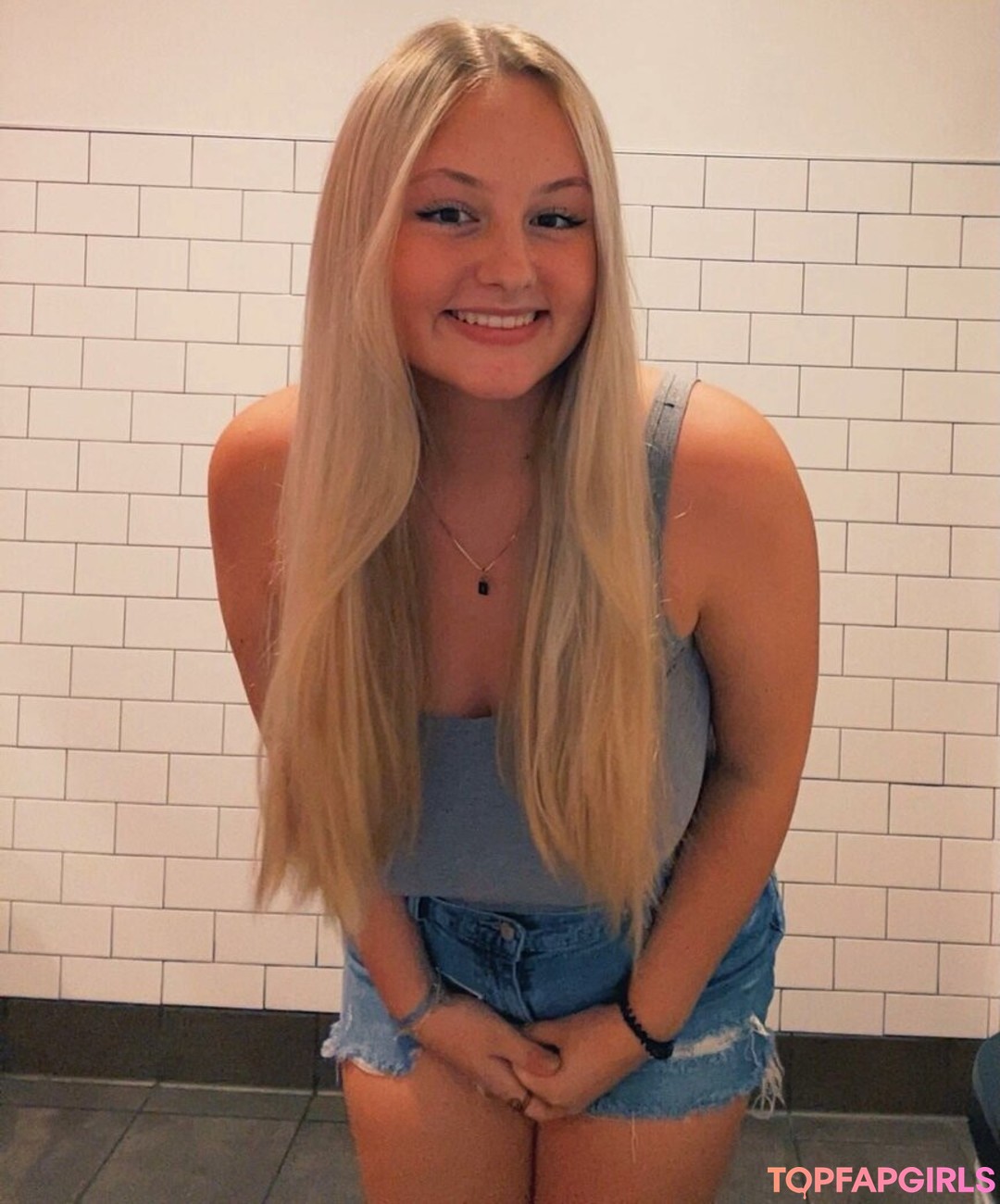 chubby nude onlyfans porn images