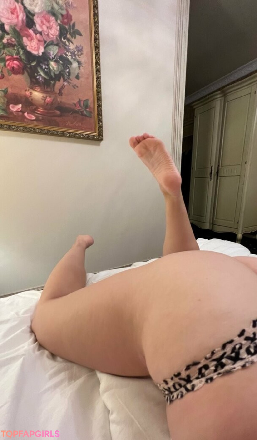 busty redhead onlyfans top gallery