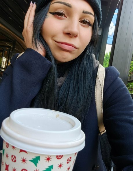 lola pixel naked pornstar pictures