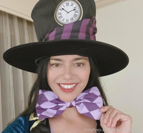 thedanavespoli model hot pic