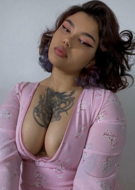 Diana Koyuncu beautiful pornstar image