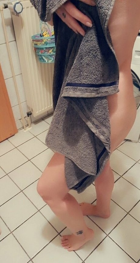 morefrommanu adult actress img