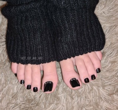 morefrommanu model naked img