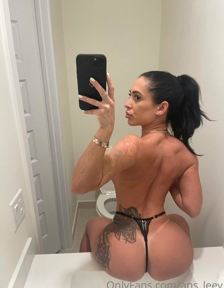 ans leey top profile image