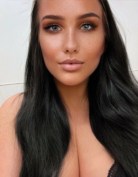 clothed onlyfans free naked picture