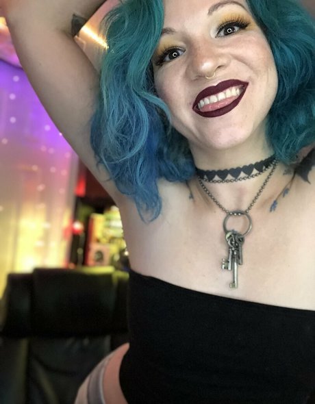 anervoussole xo star hot pics