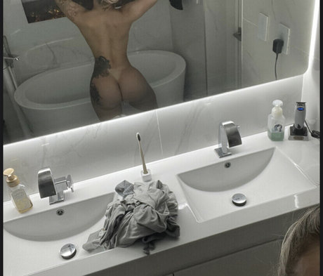 Ansley Pacheco star beautiful photo