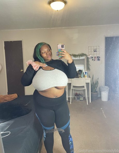 moodybb adult model galleries