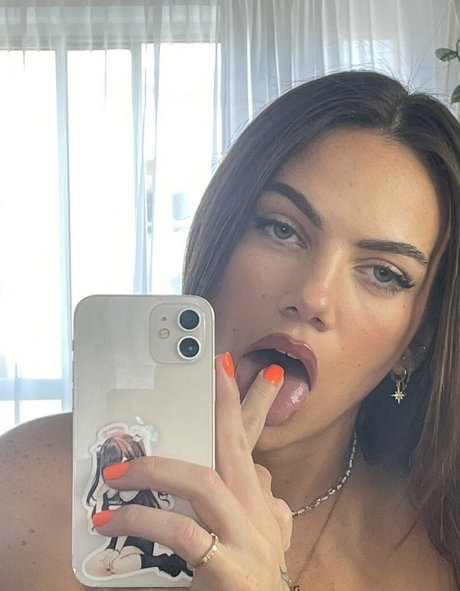 bobbiedavisonly model sex pic