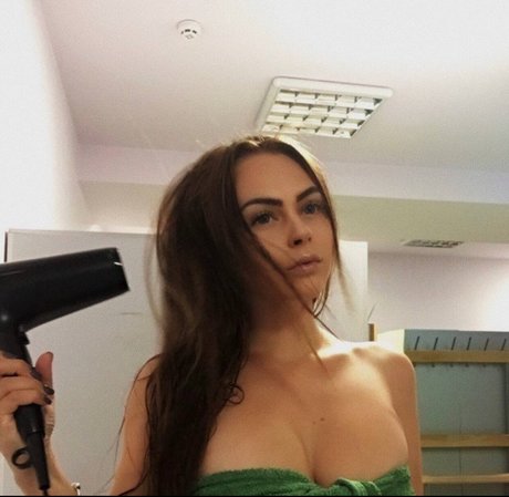 Mihalina Novakovskaya model exclusive pics