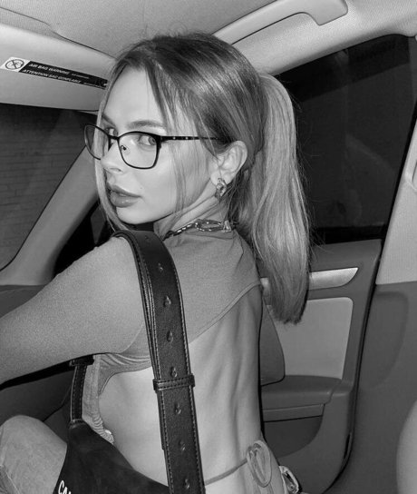 Mihalina Novakovskaya high quality model pic