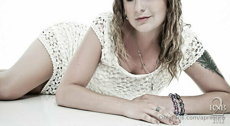 aprilaura pornstar xxx picture