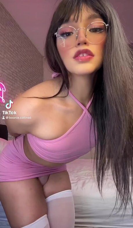 Booniecollins pornstar naked picture