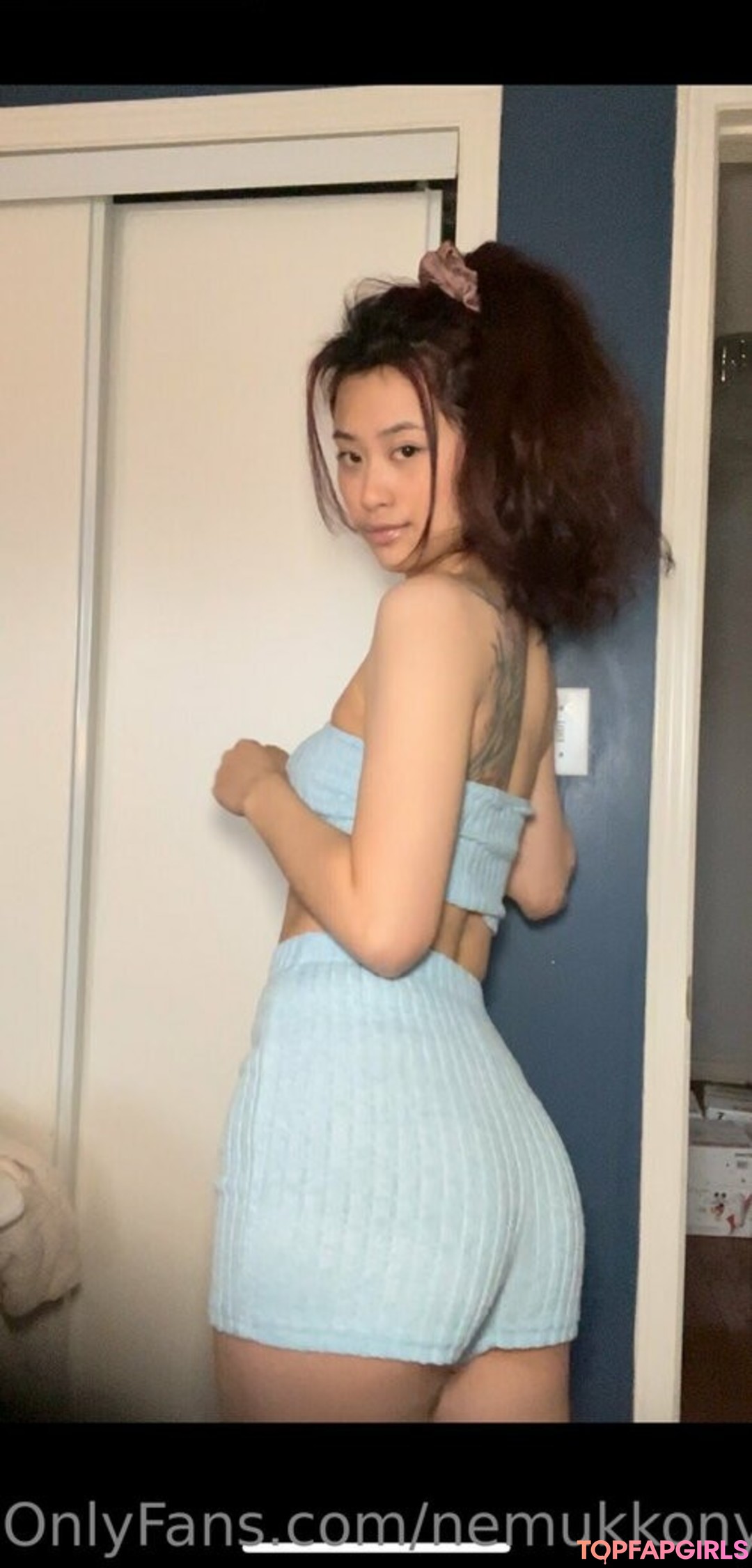 curvy muscle onlyfans sexy naked picture