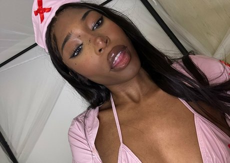 meruhart666 erotic model images