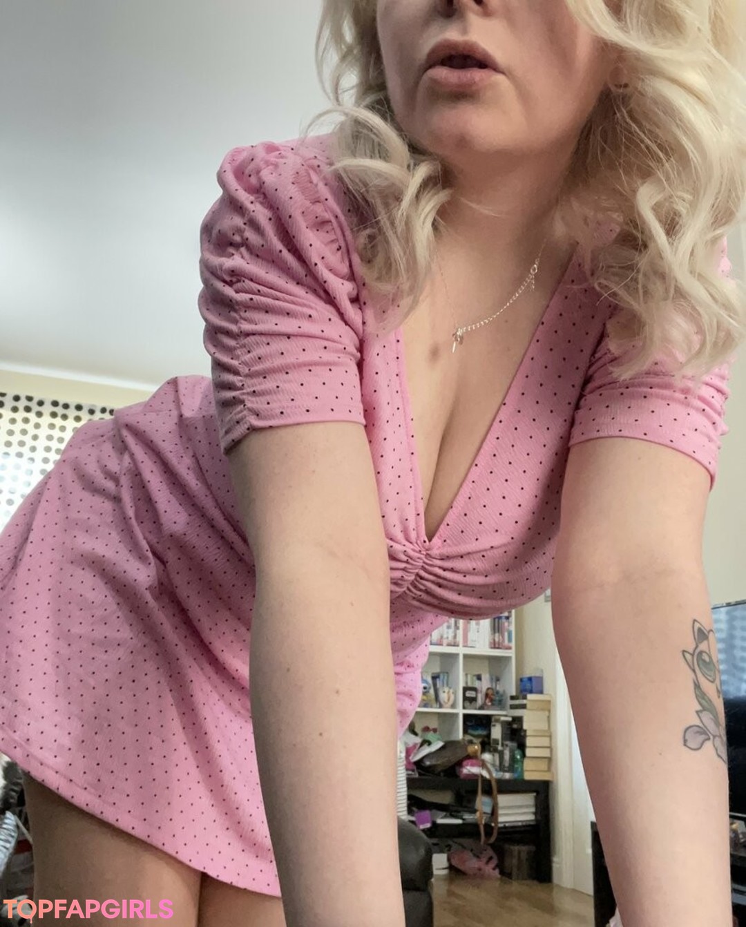 curvydanni model gallery